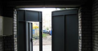 Купить гаражные ворота распашные Александров, цена от 3938 руб.